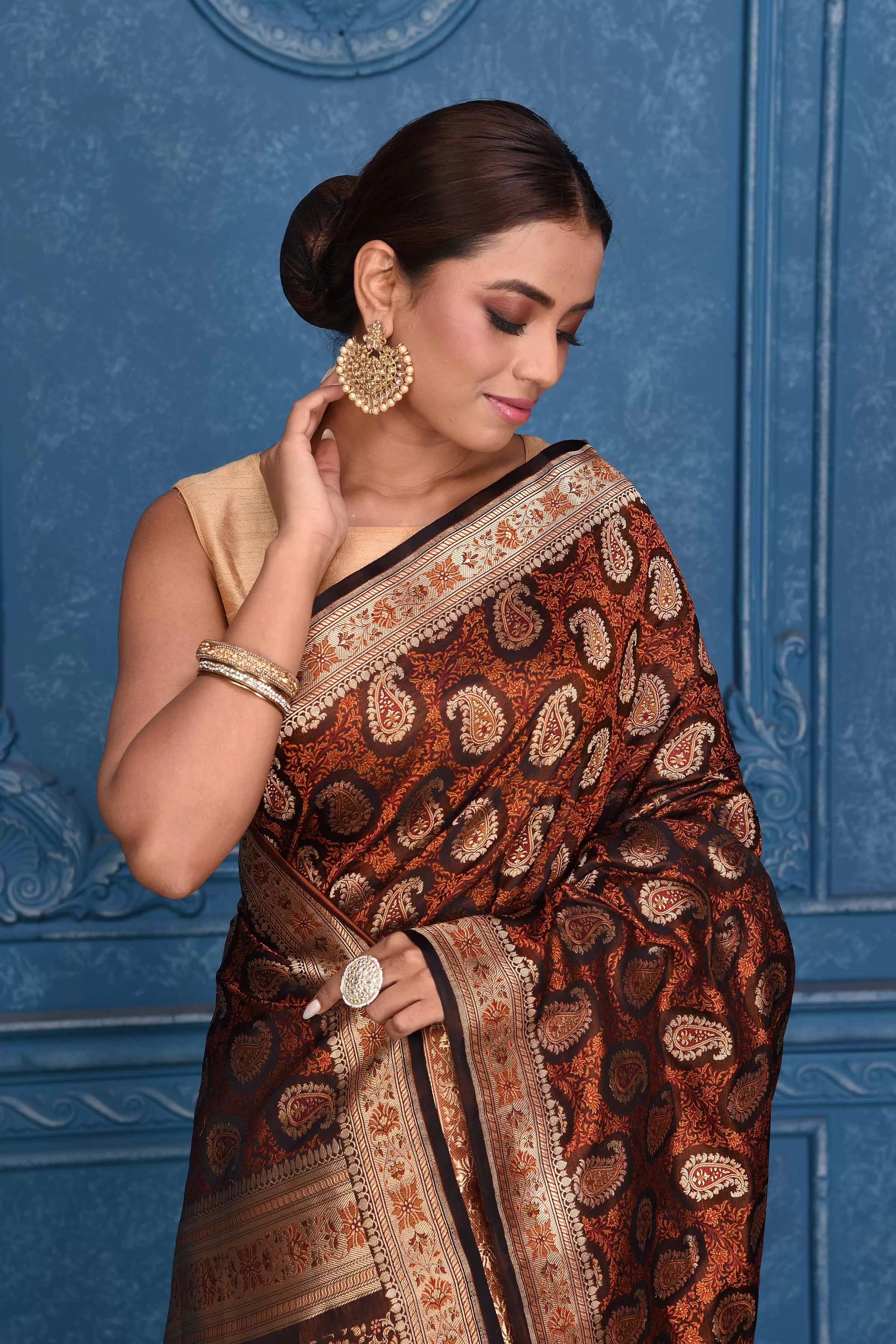 91A178 Brown Tanchoi Silk Banarasi Saree with Paisley Buta