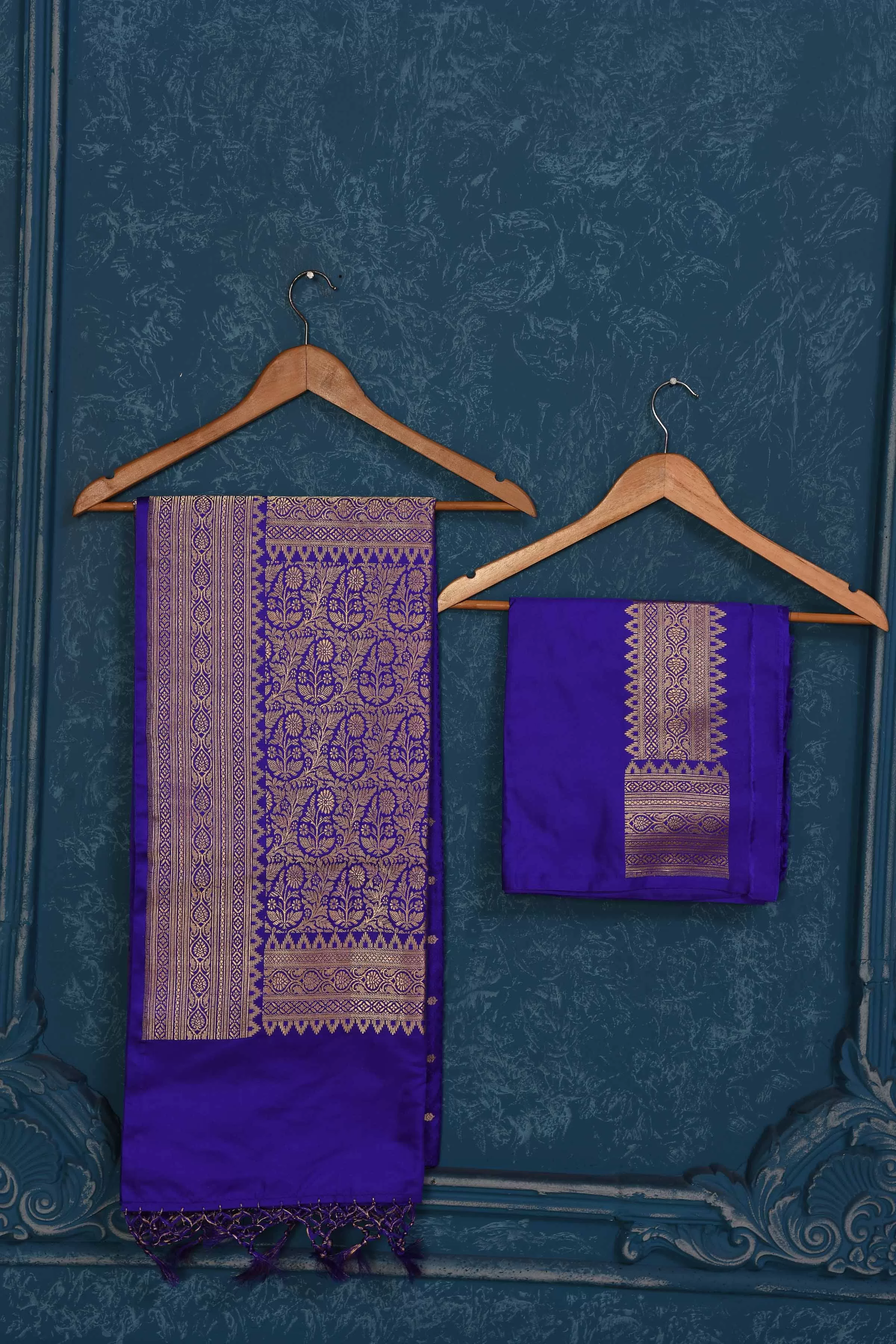 91A181 Blue Tanchoi Silk Banarasi Saree with Zari Border