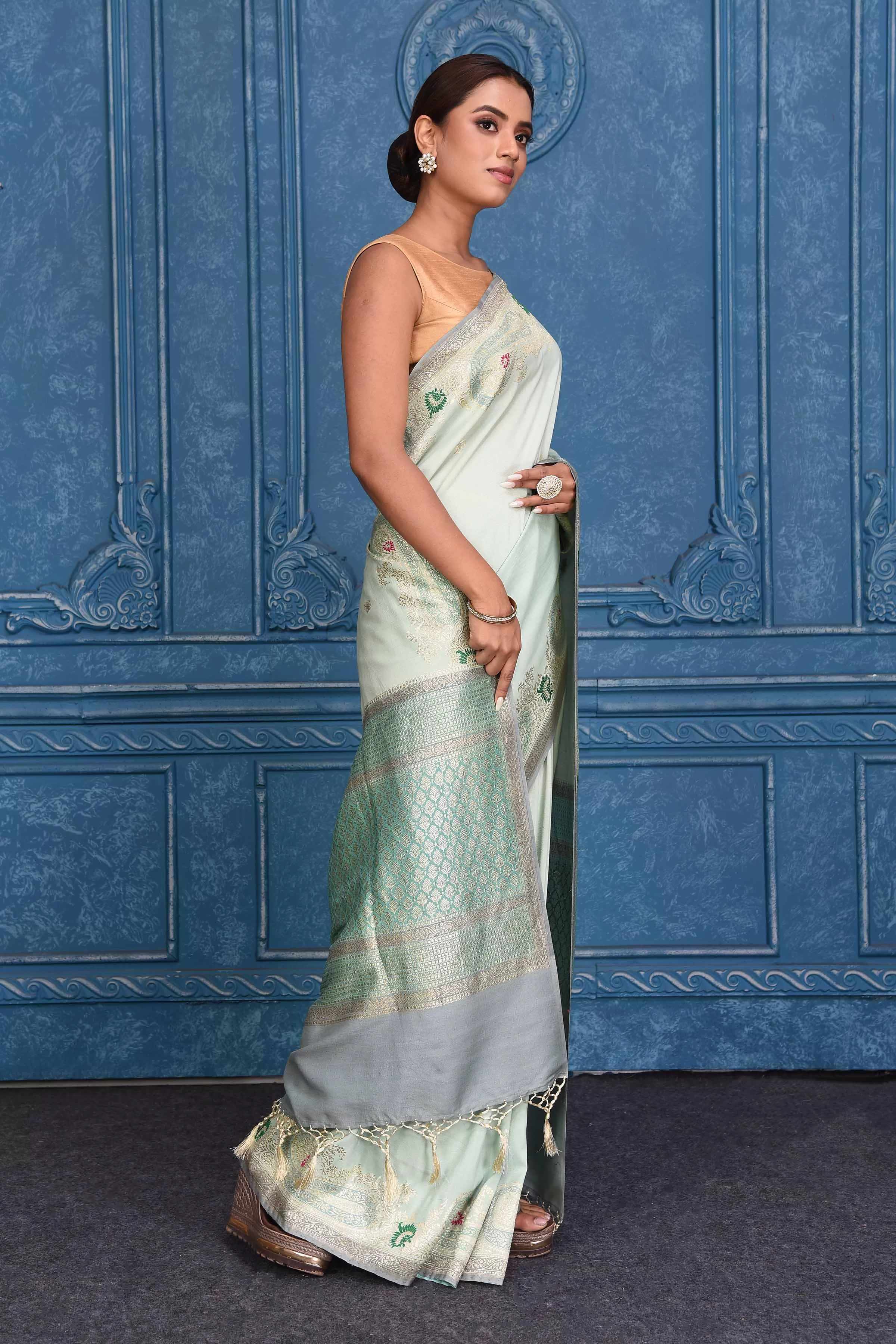 91A188 Pastel Green Tussar Banarasi Saree with Zari Border and Pallu