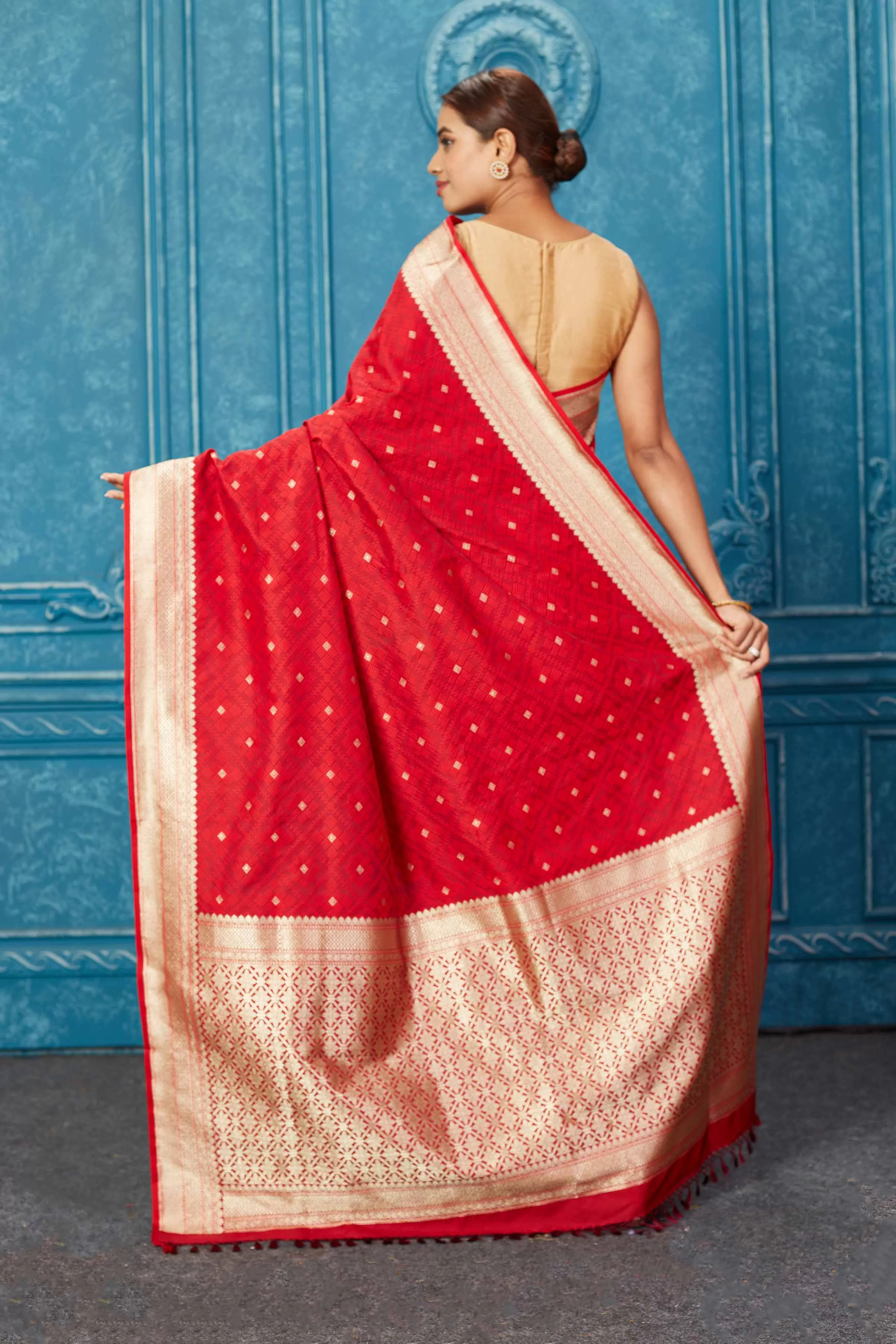 91A250 Red Mashru Banarasi Saree with Zari Border