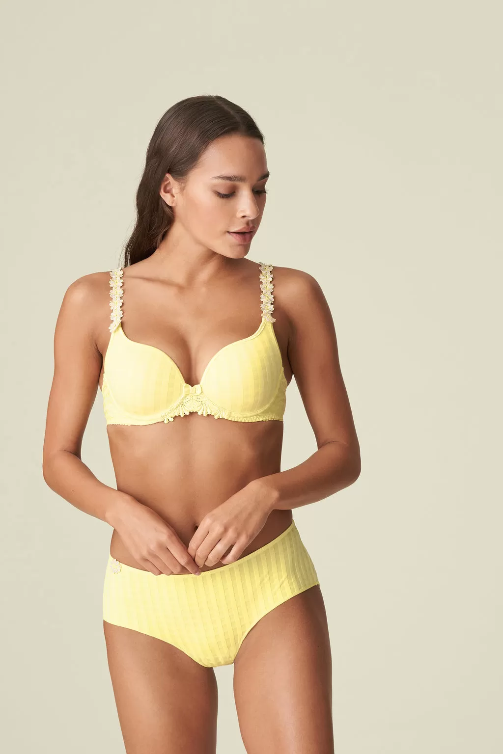 Avero Heart Shape Bra | Pineapple