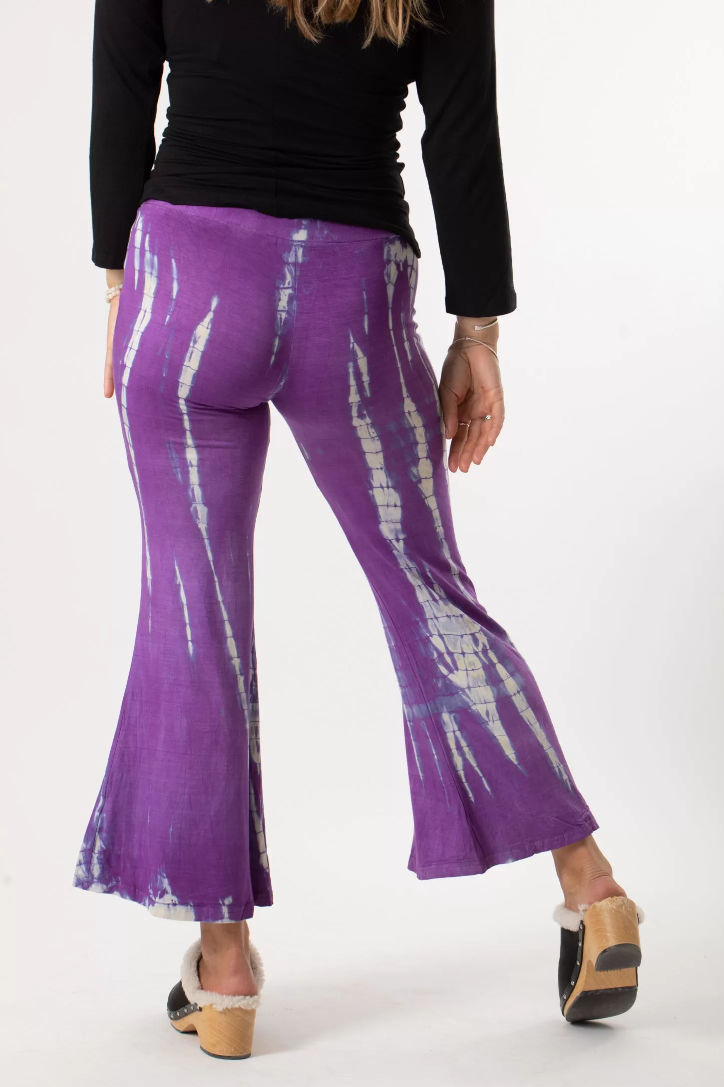 Drishti Cropped Tie Dye Flare Yoga Pants