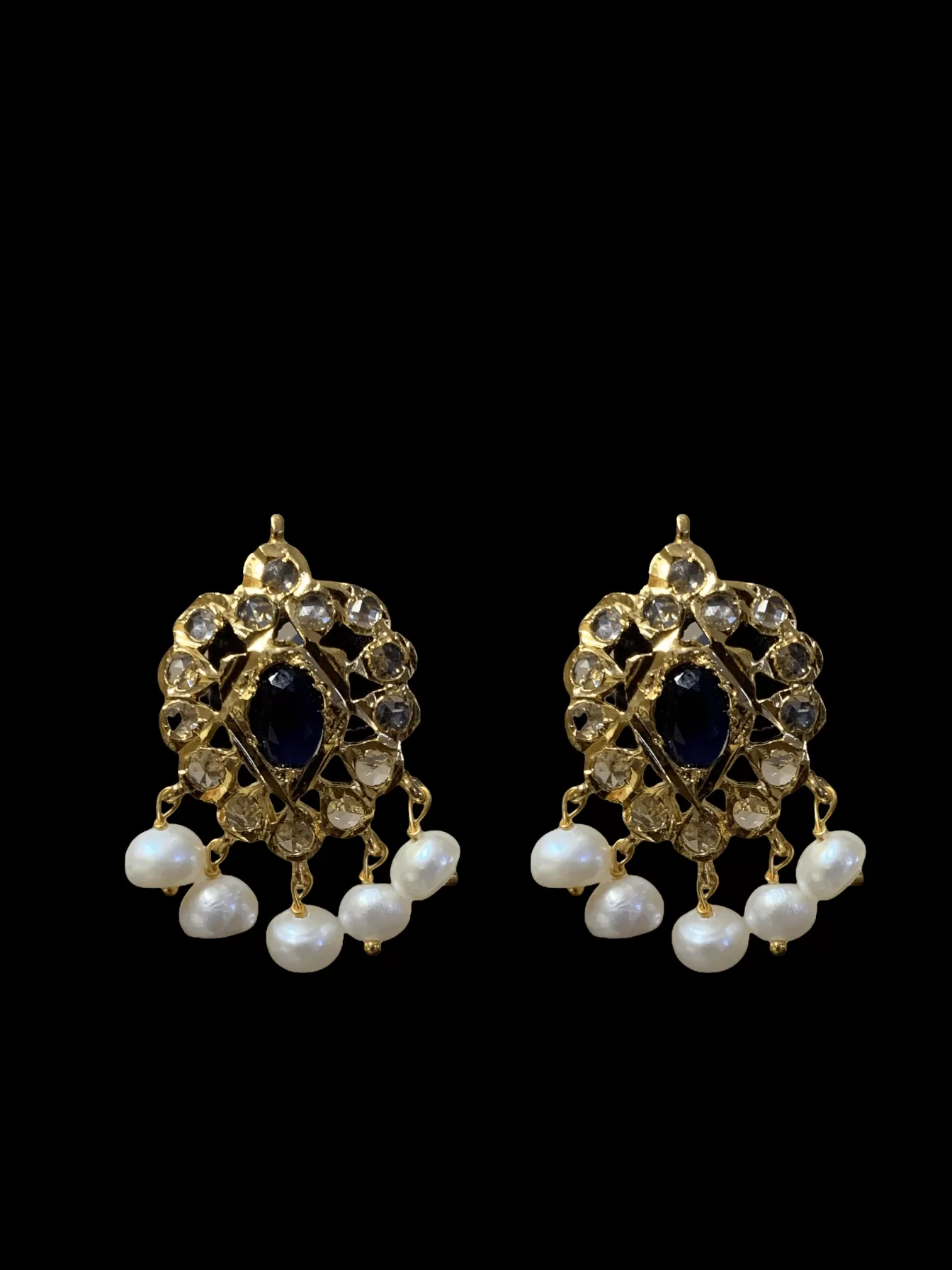 ET6 Faryal Pearl earrings  (READY TO SHIP )