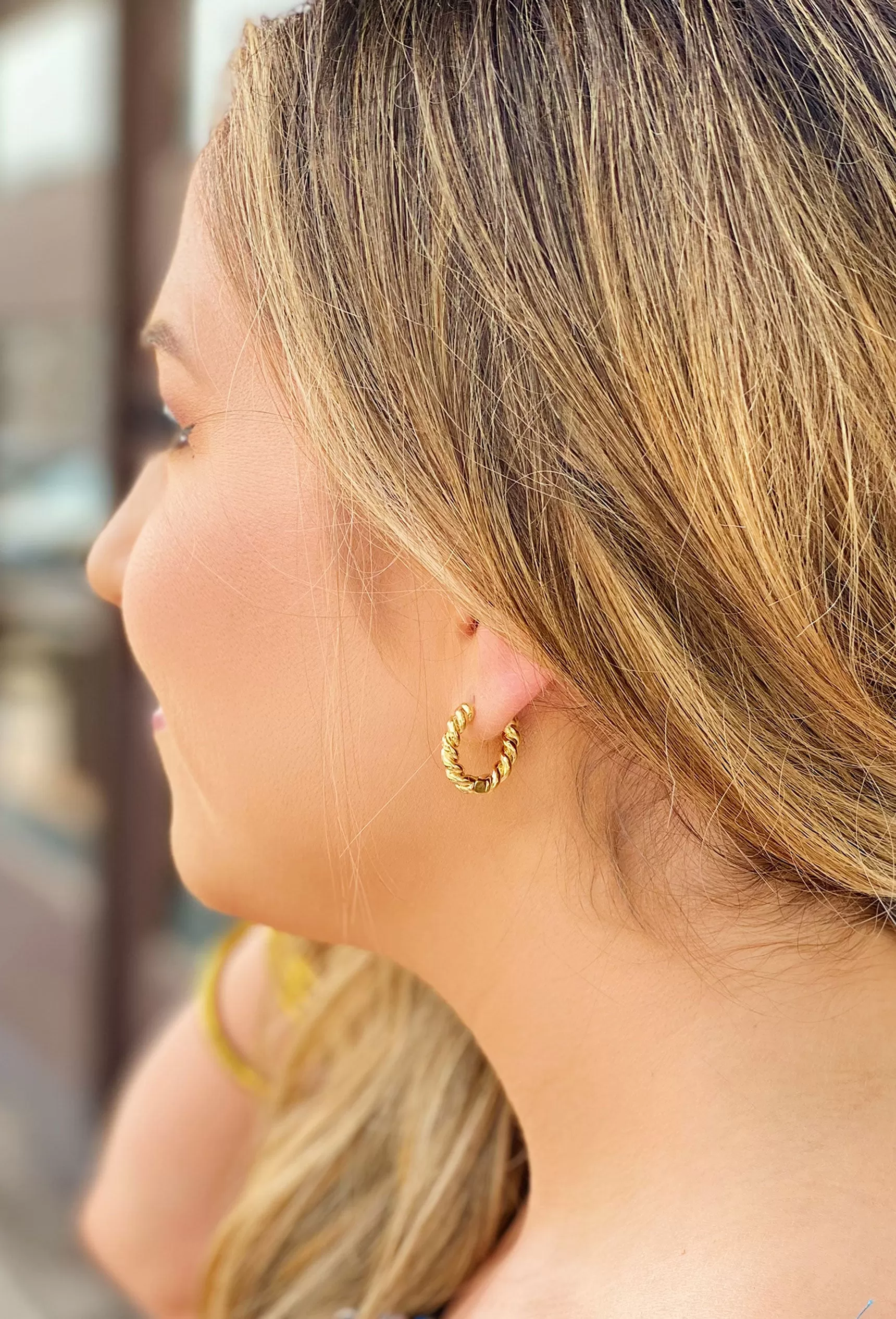 Everyday Essential Huggie Earring