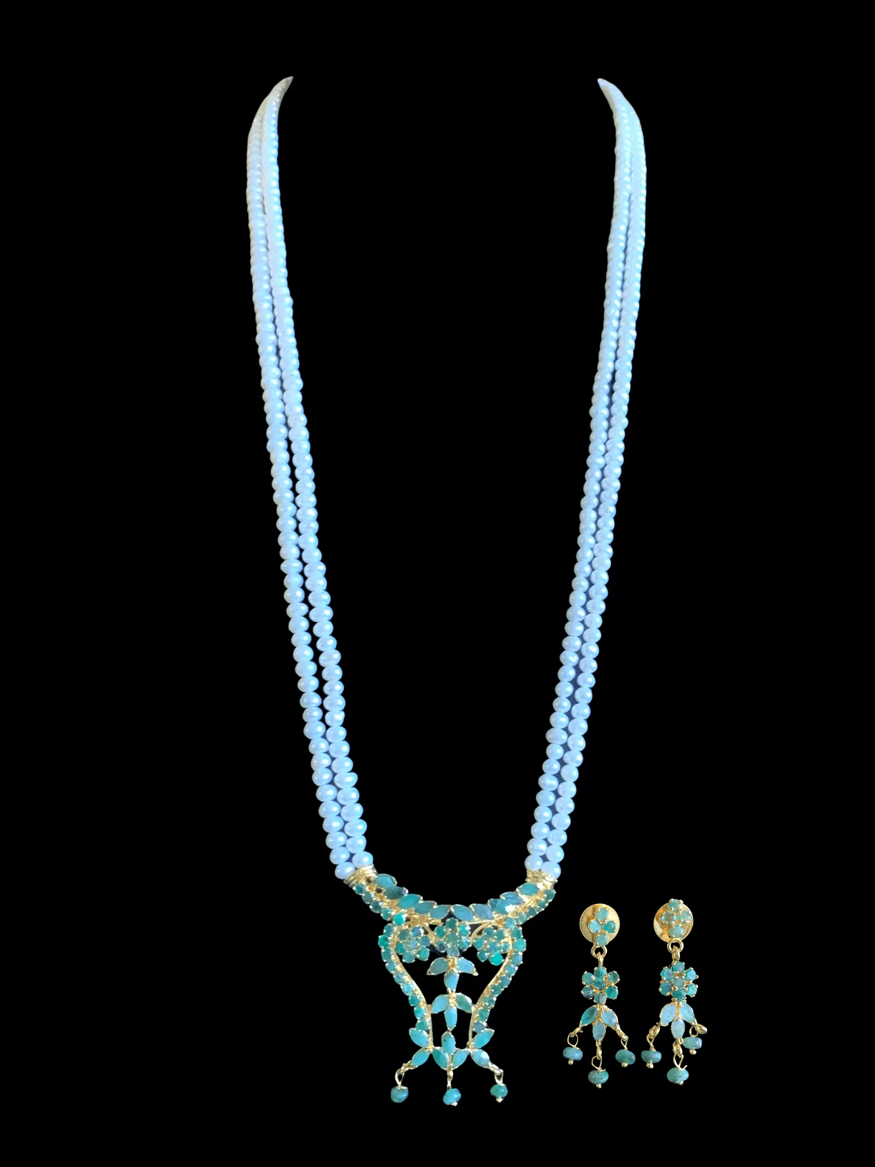 LN129 emerald long  necklace  set in fresh water pearls ( READY TO SHIP )