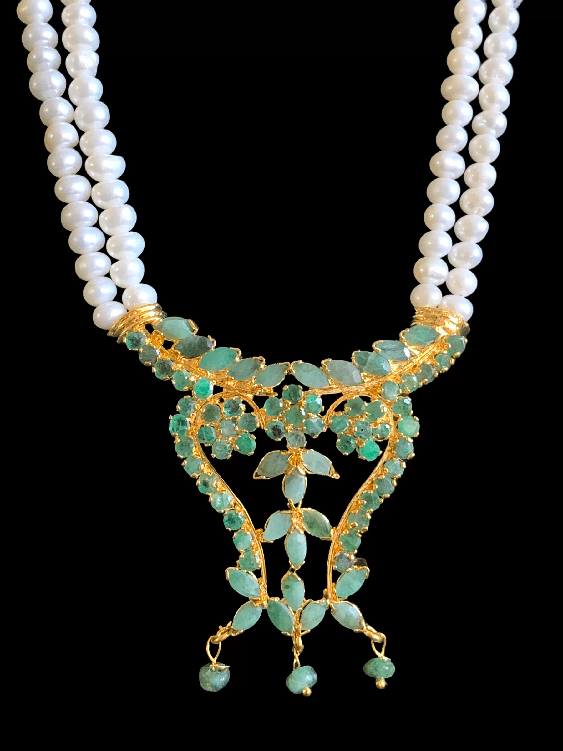 LN129 emerald long  necklace  set in fresh water pearls ( READY TO SHIP )