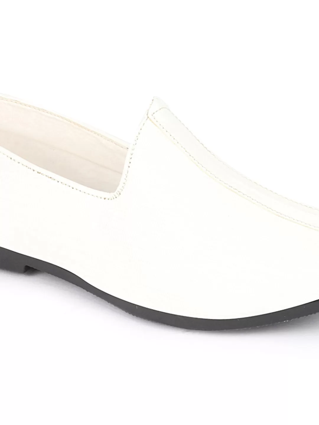 Men White Glossy Shine Textured Design Wedding Festive Ethnic Slip On Jutis and Mojaris