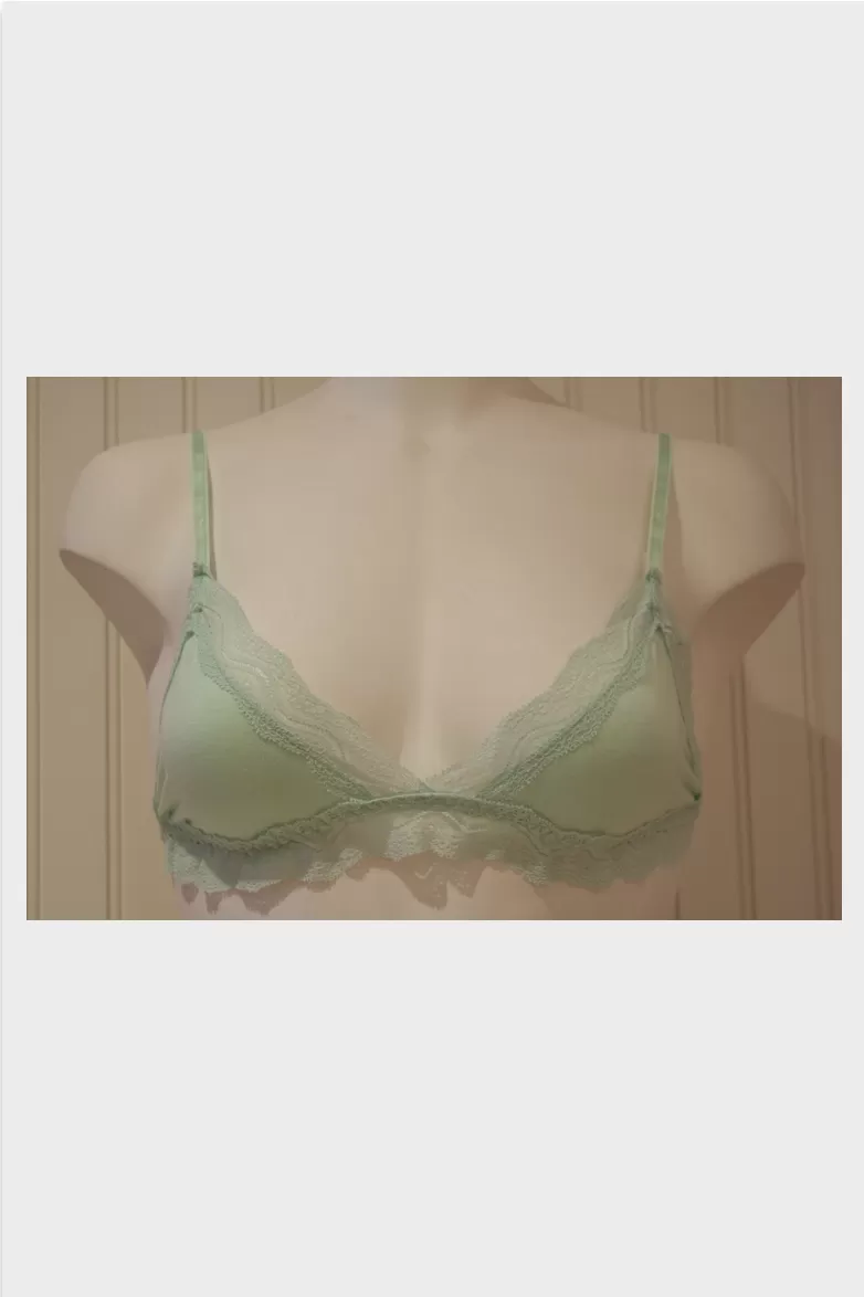 Mindy Bralet | Pistachio