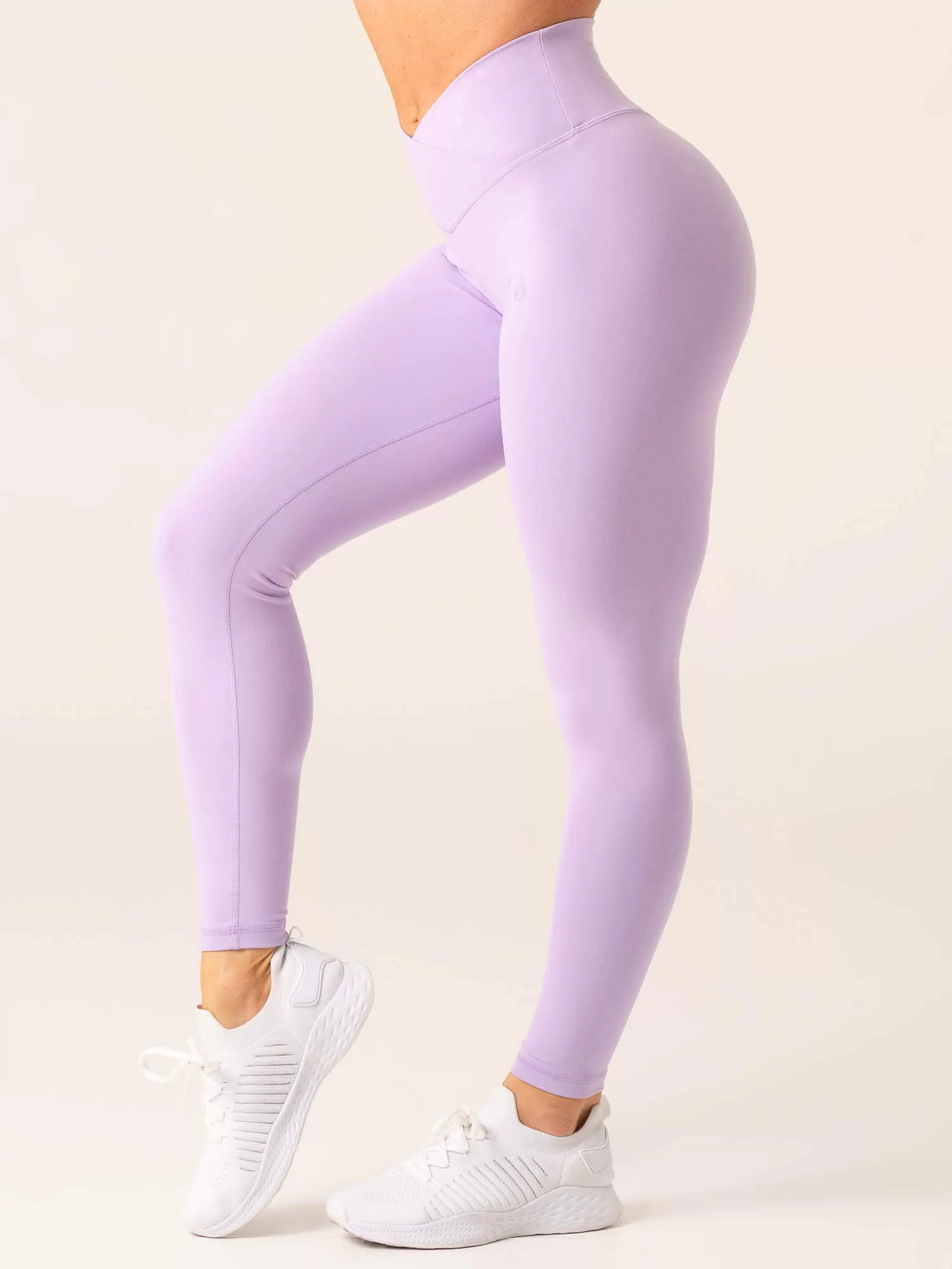 Momentum Cross Over Scrunch Leggings - Lavender