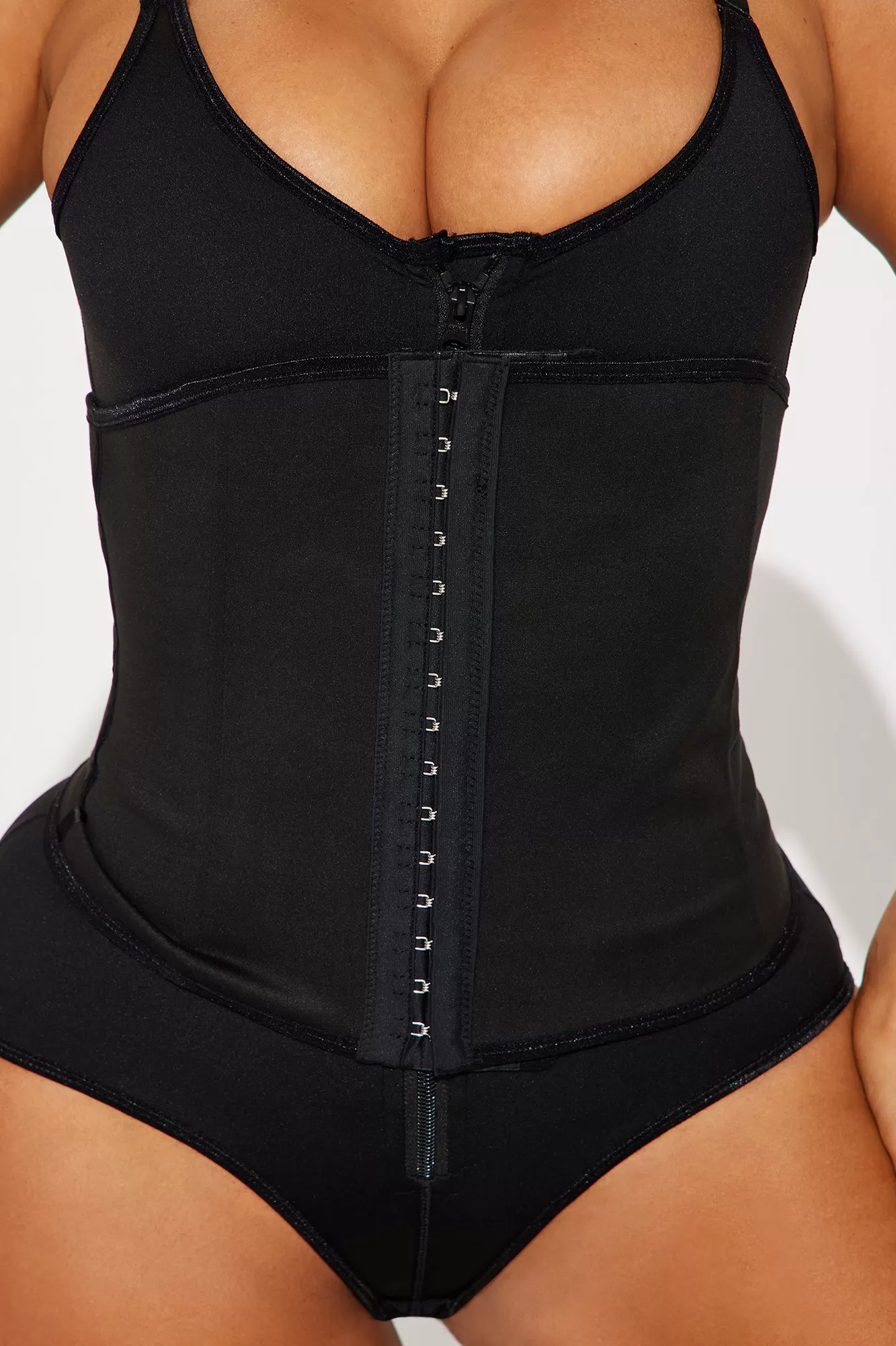 Sculpt Me Compression Shapewear Waist Cincher - Black