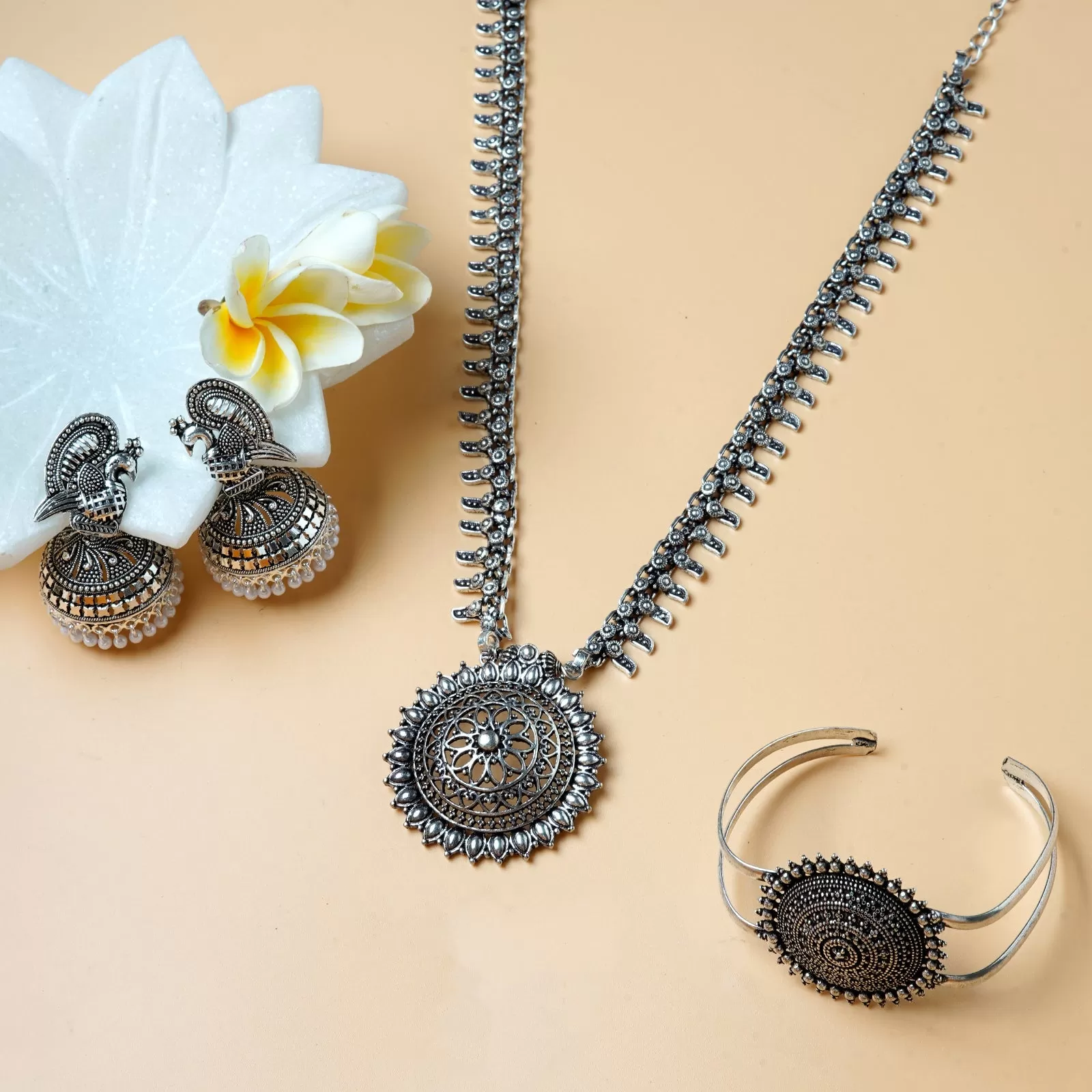 Teejh Dhara Silver Oxidised Jewelry Gift Set