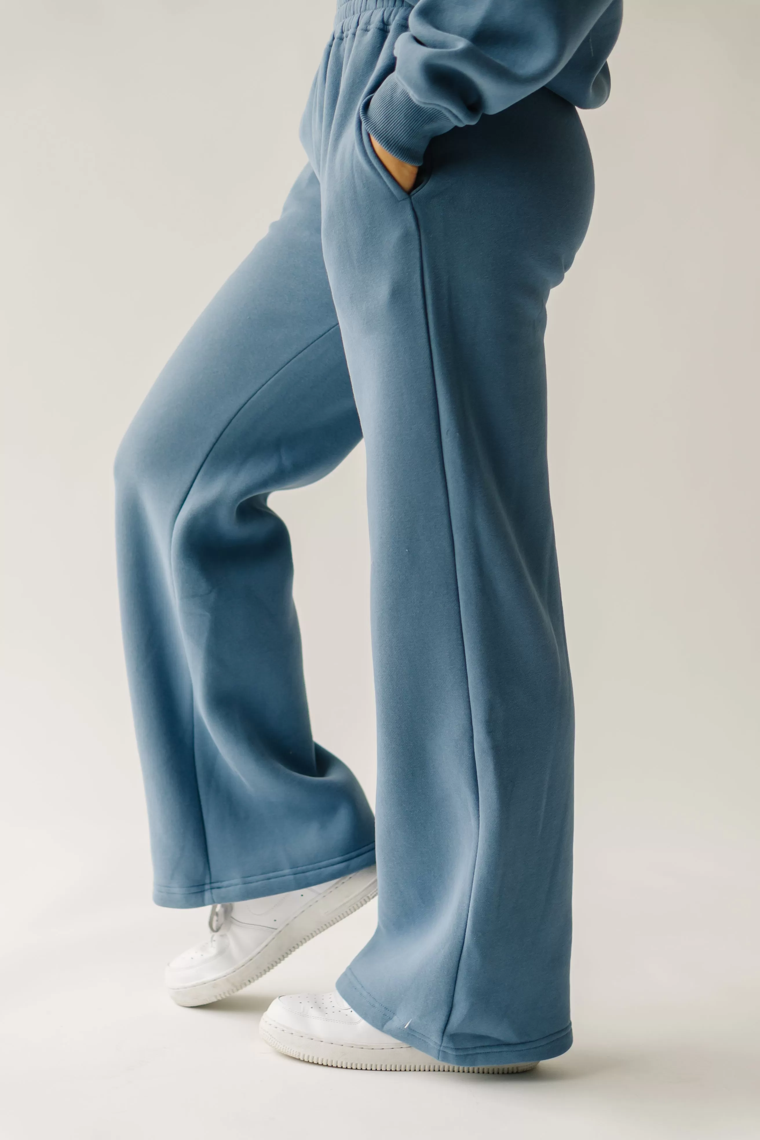 The Brower Relaxed Sweatpant in Vintage Blue