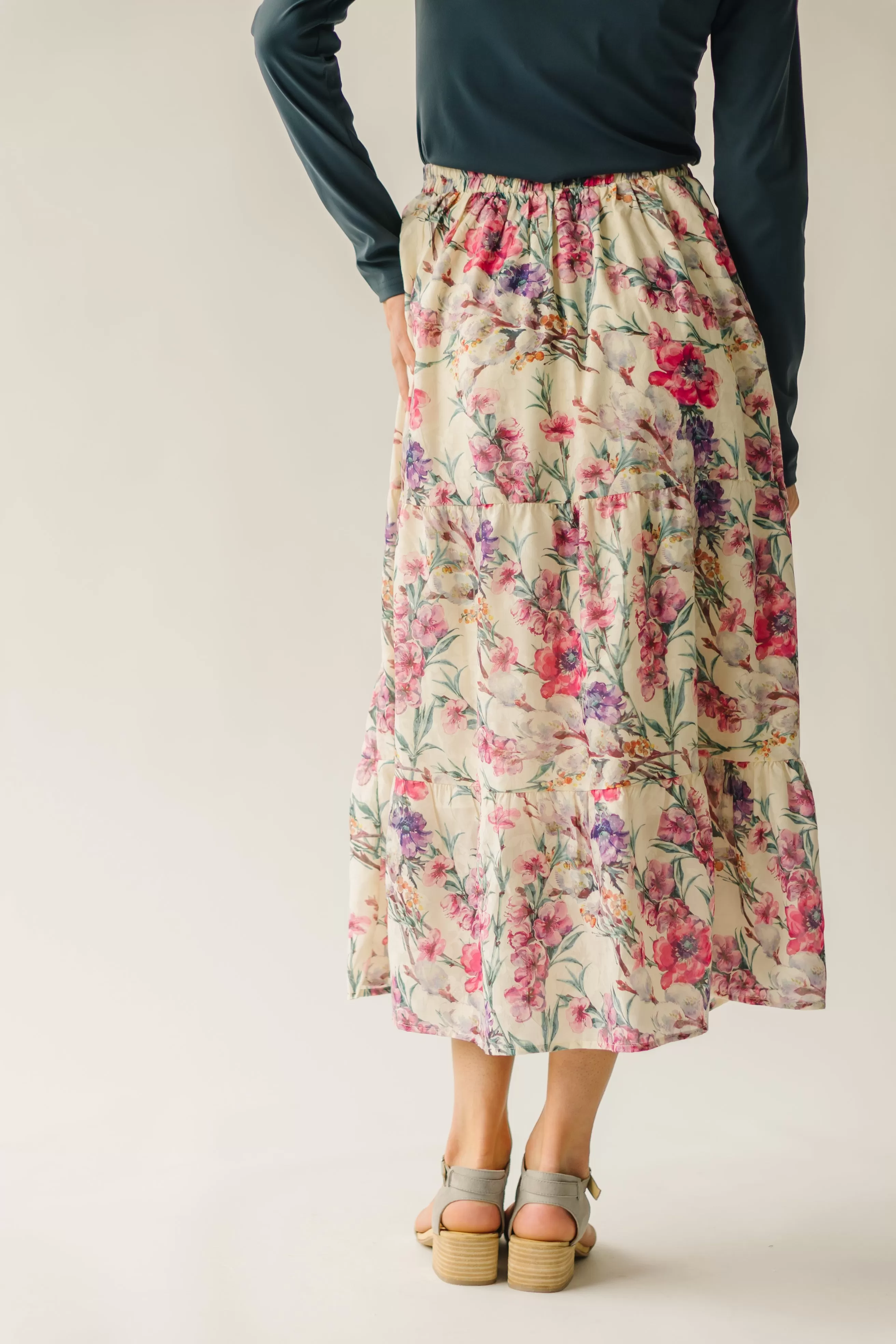 The Kenly Floral Tiered Maxi Skirt in Cream