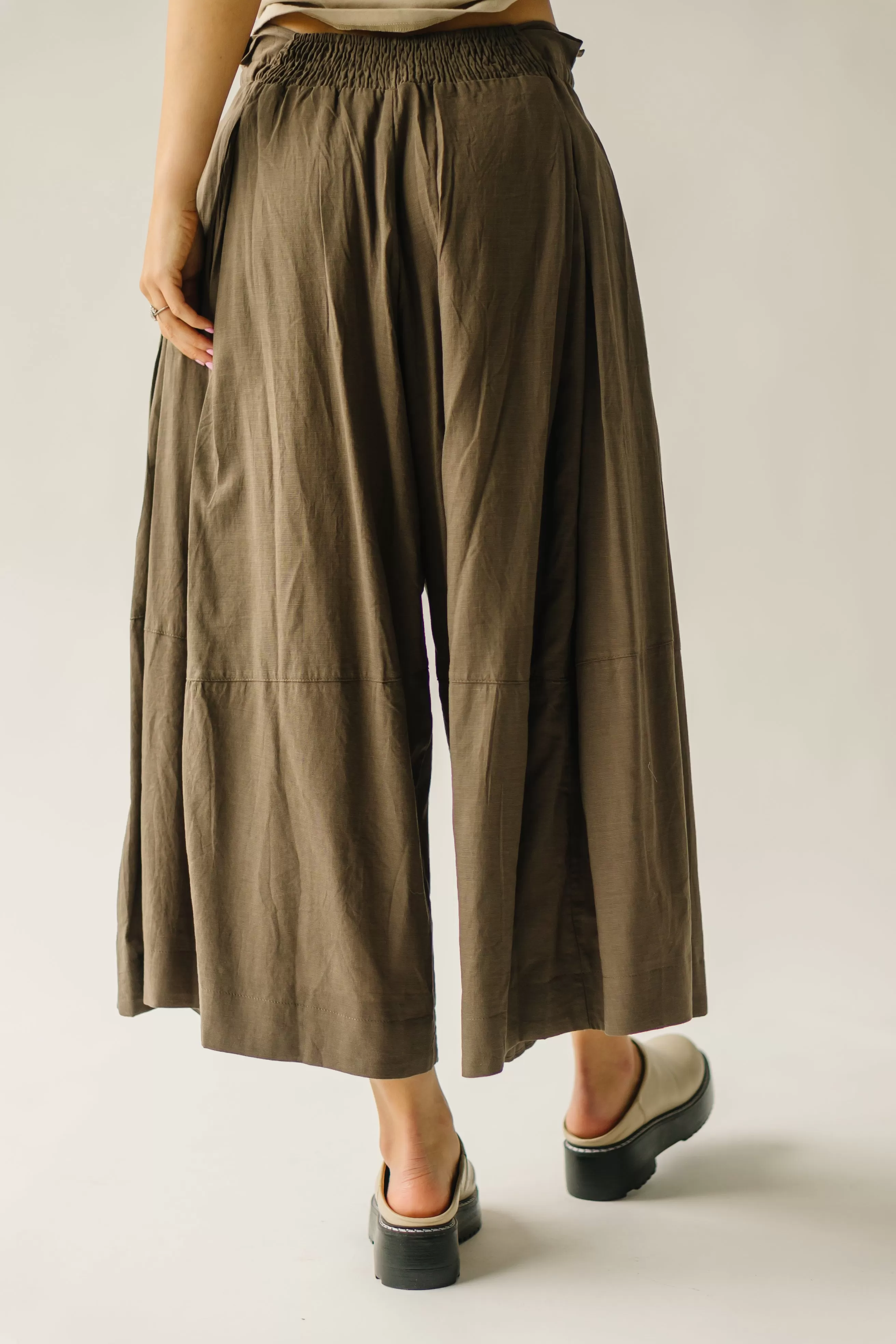 The Melhart Wide Leg Pant in Brown