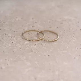 Uma - Dainty Textured Ring