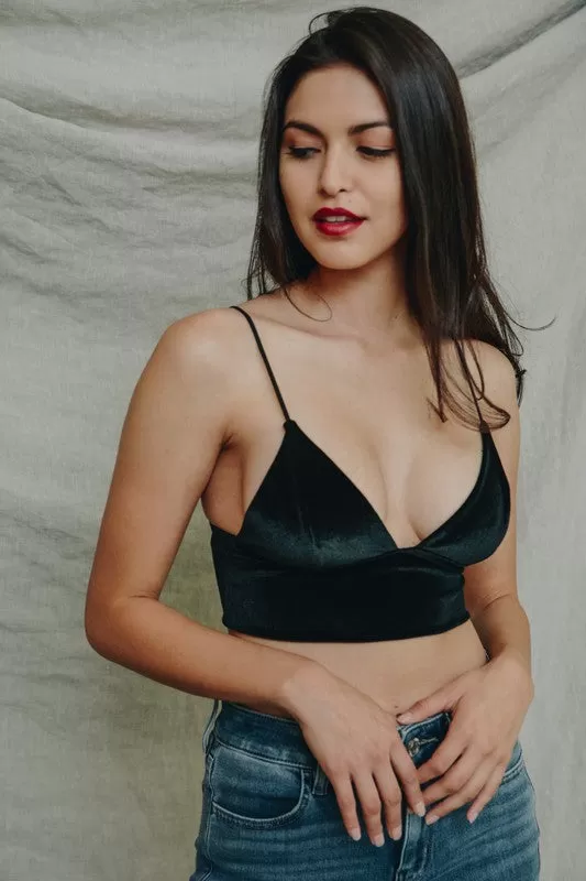 Vivi Velvet Bralette [ONLINE EXCLUSIVE]